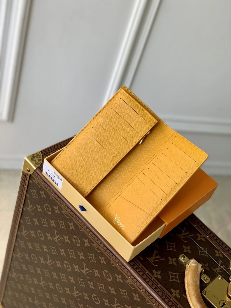 LX Wallets Practical 1588