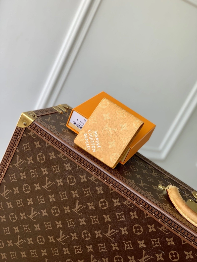 Comfortable LX Wallets 1560