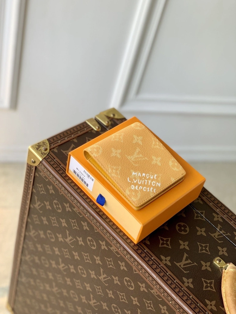Comfortable LX Wallets 1560