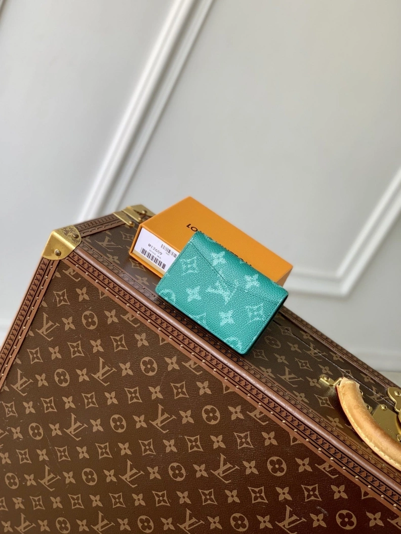 Unique LX Wallets 1563