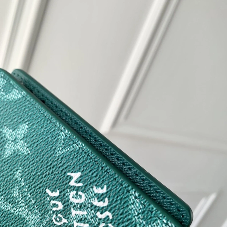 Unique LX Wallets 1563