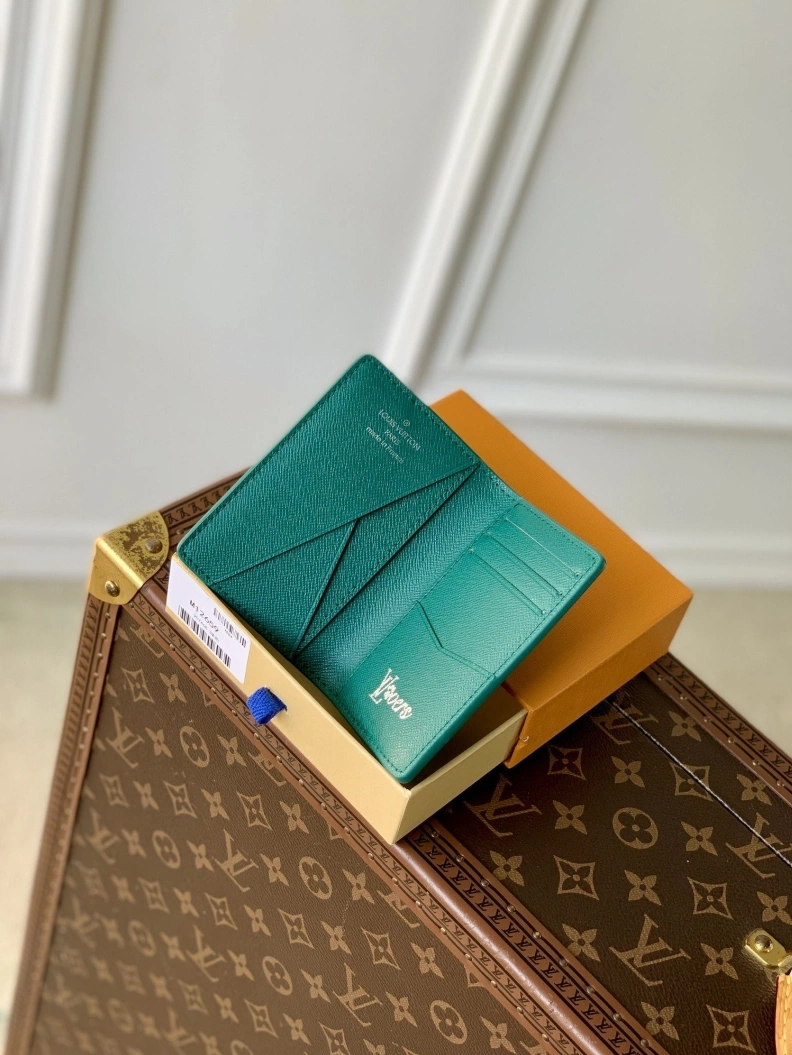 Unique LX Wallets 1563