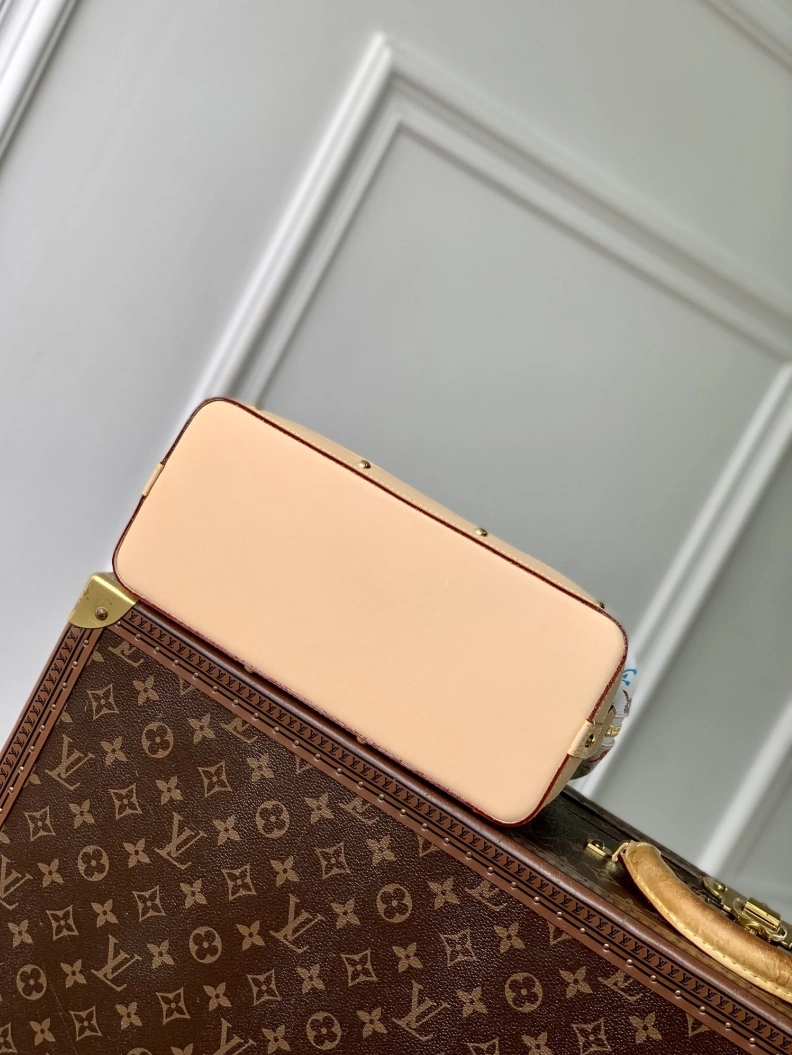 Fashionable LX Cosmetic Bags 1699