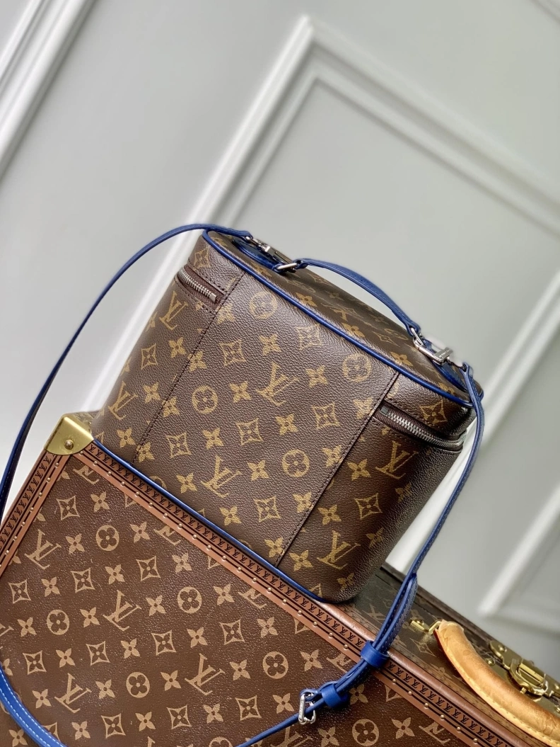 Sleek LX Cosmetic Bags 1706