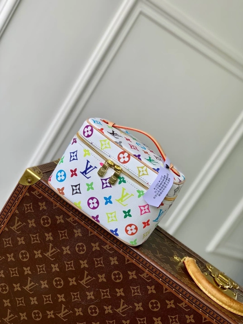 LX Cosmetic Bags Durable 1682