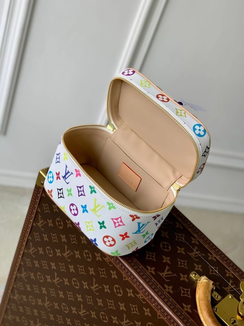 LX Cosmetic Bags Durable 1682