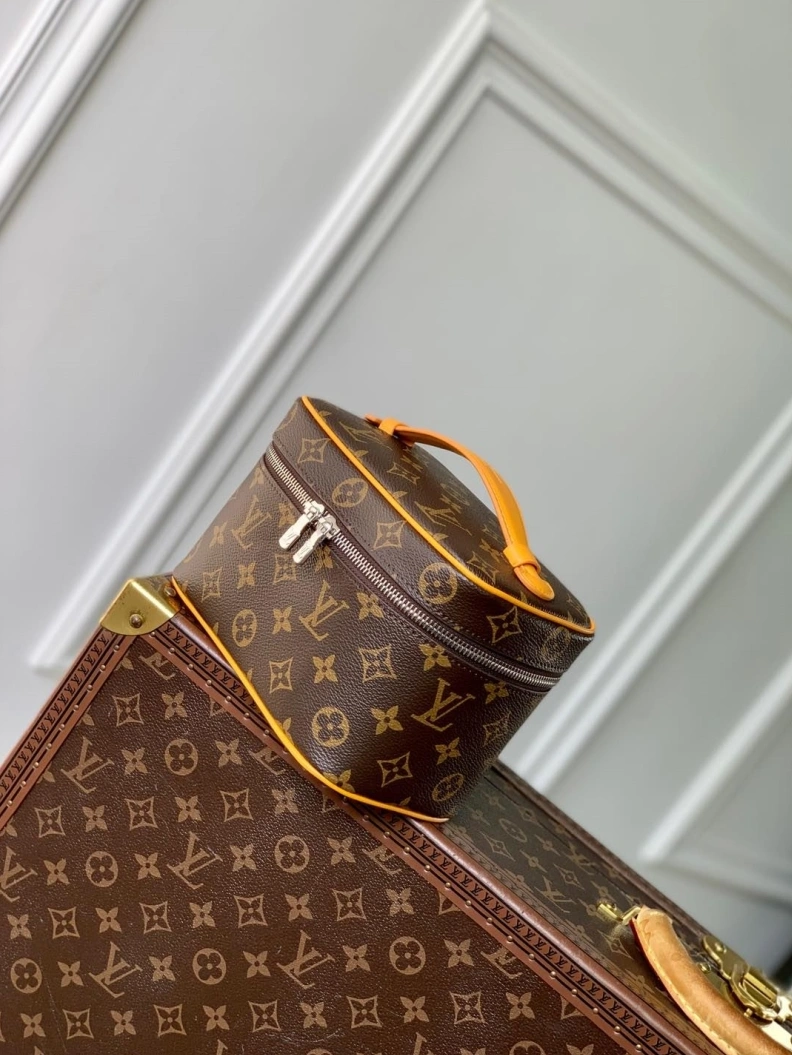 LX Cosmetic Bags Bold 1698