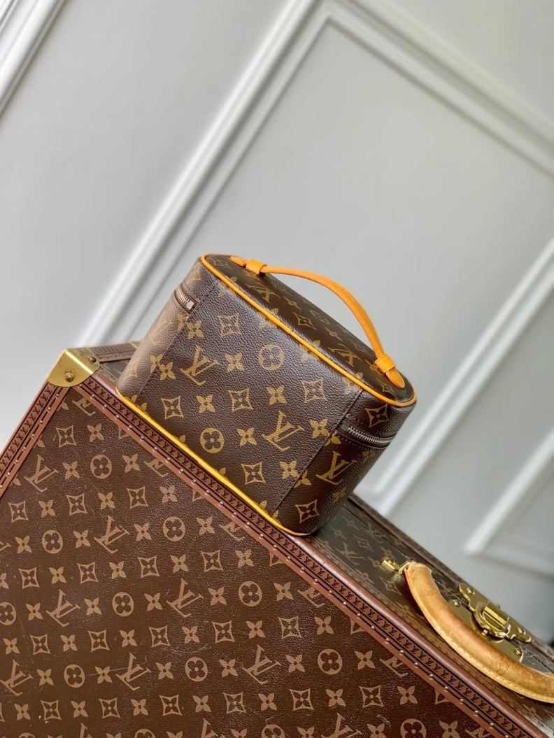 LX Cosmetic Bags Bold 1698