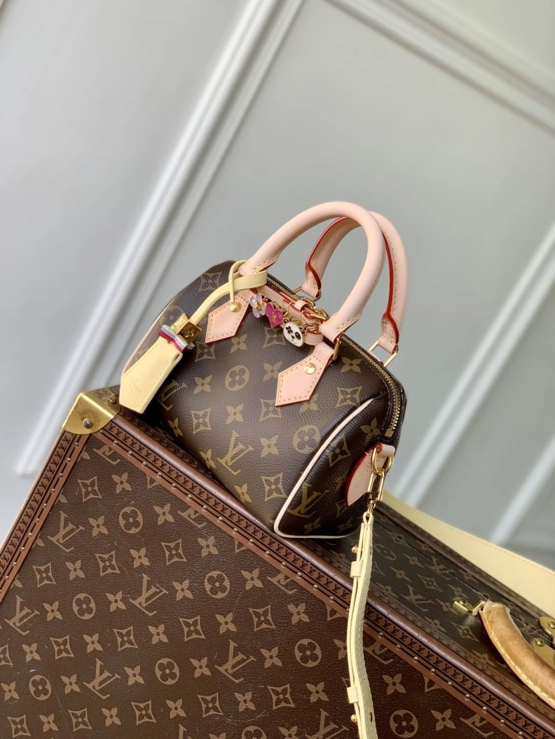 Breathable LX Top Handle Bags 1620