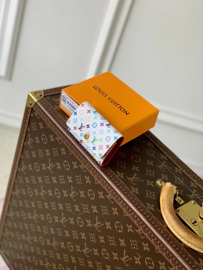 Resilient LX Wallets 1574