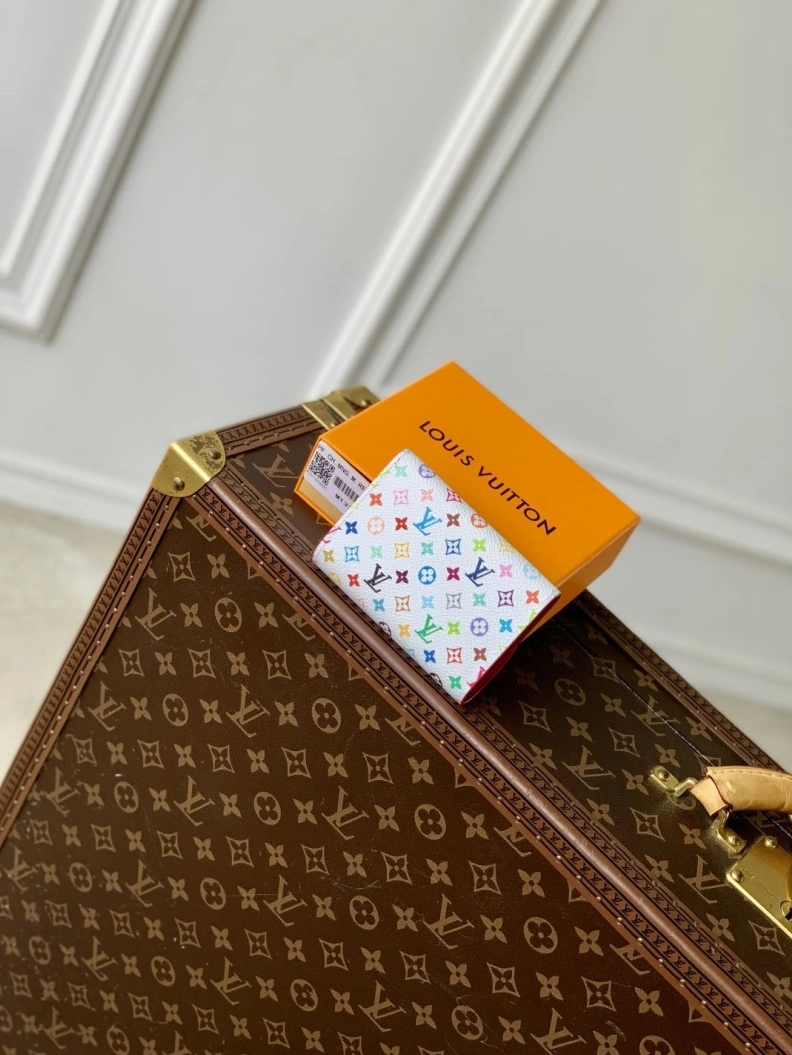 Soft LX Wallets 1556