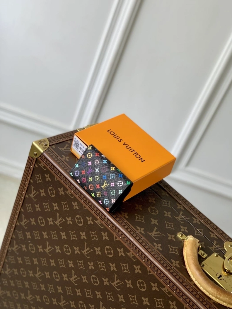 LX Wallets Refined 1554