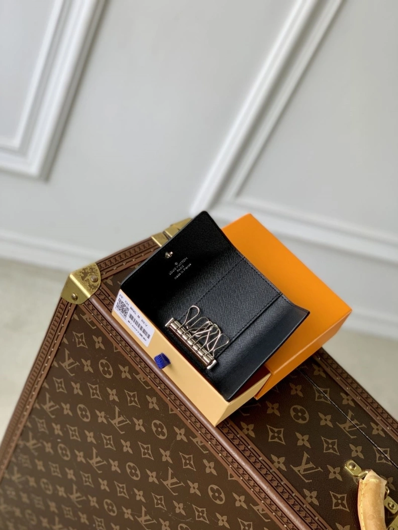 LX Wallets Refined 1554