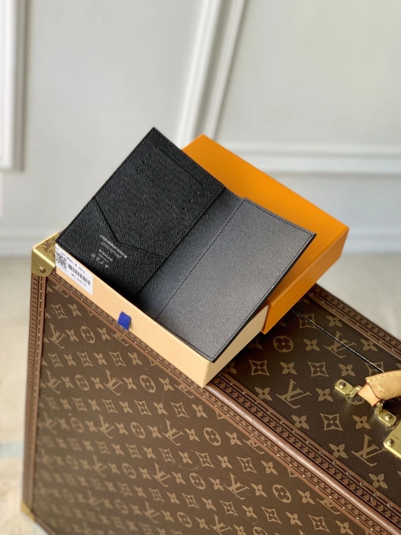 LX Wallets Comfortable 1553