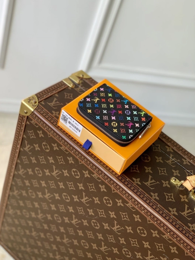 LX Wallets Lightweight 1567