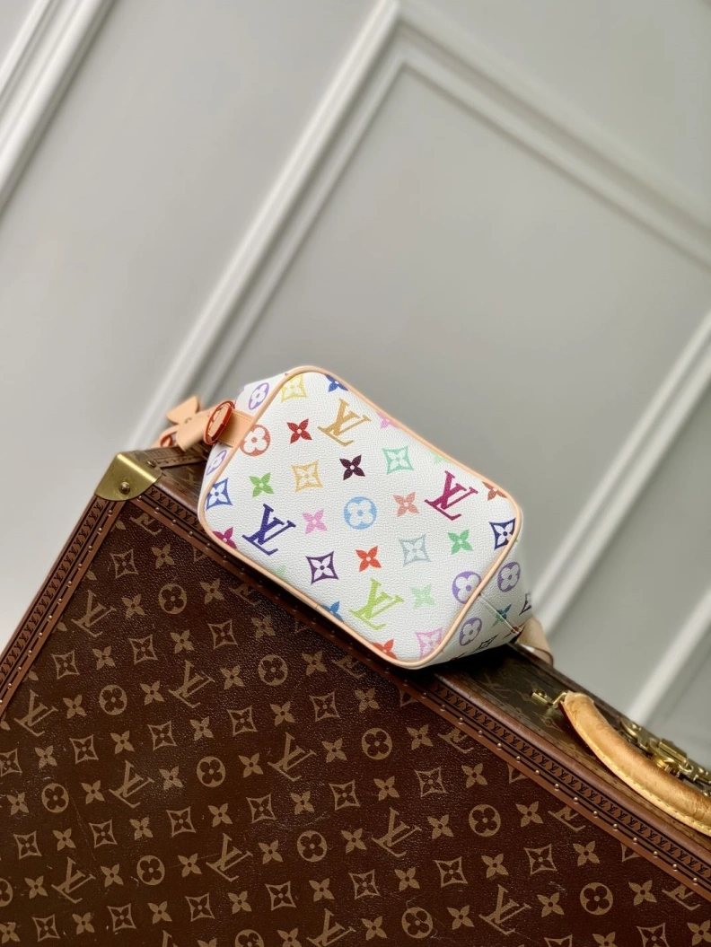 Popular LX Shopping Bags 1661