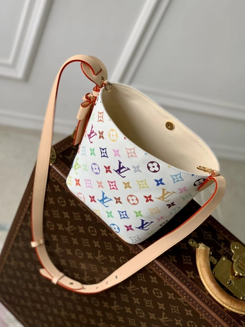 Popular LX Shopping Bags 1661
