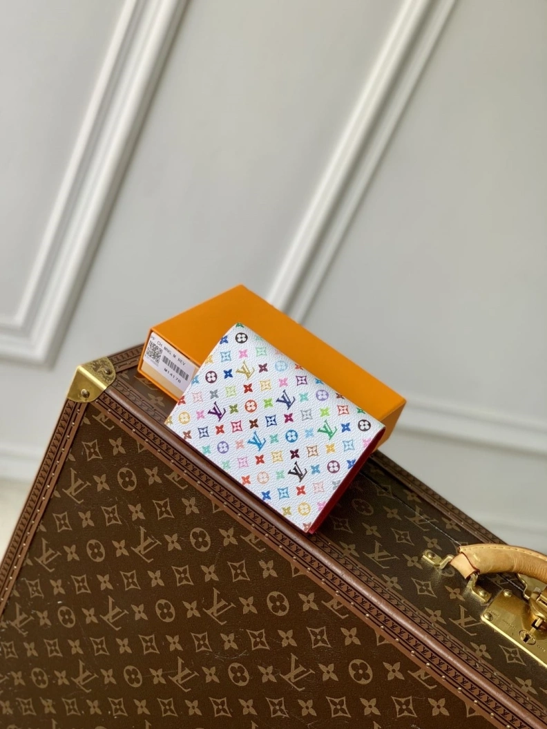 Bold LX Wallets 1551
