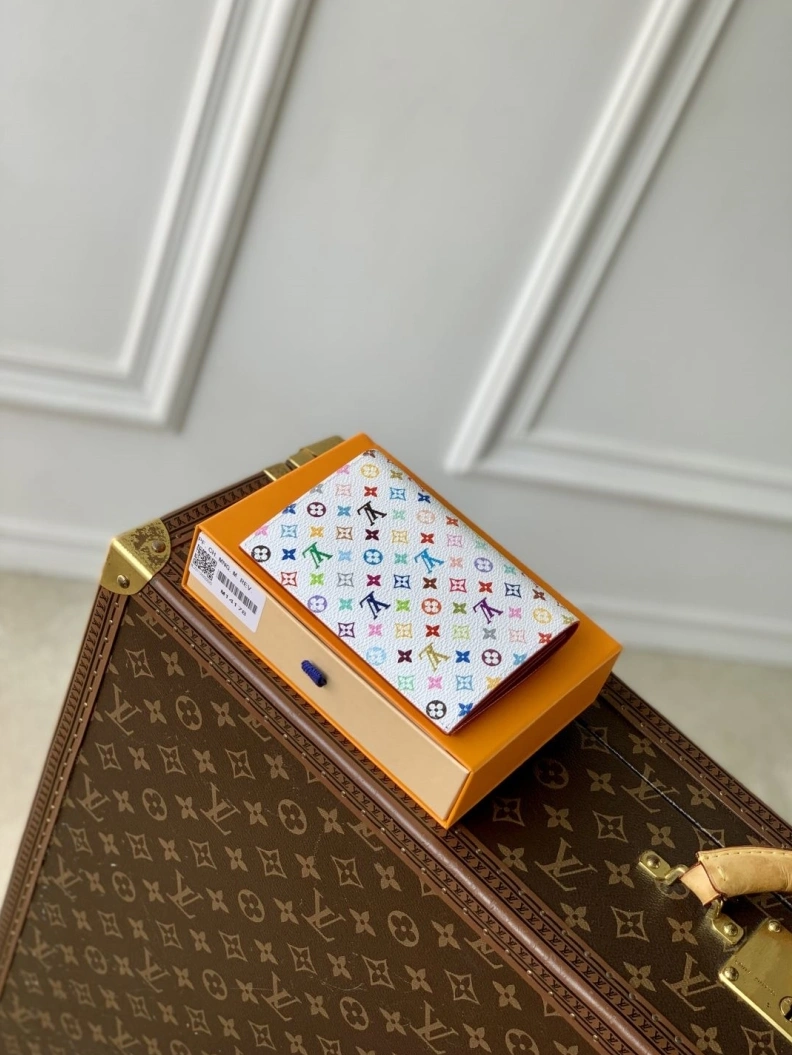 Bold LX Wallets 1551