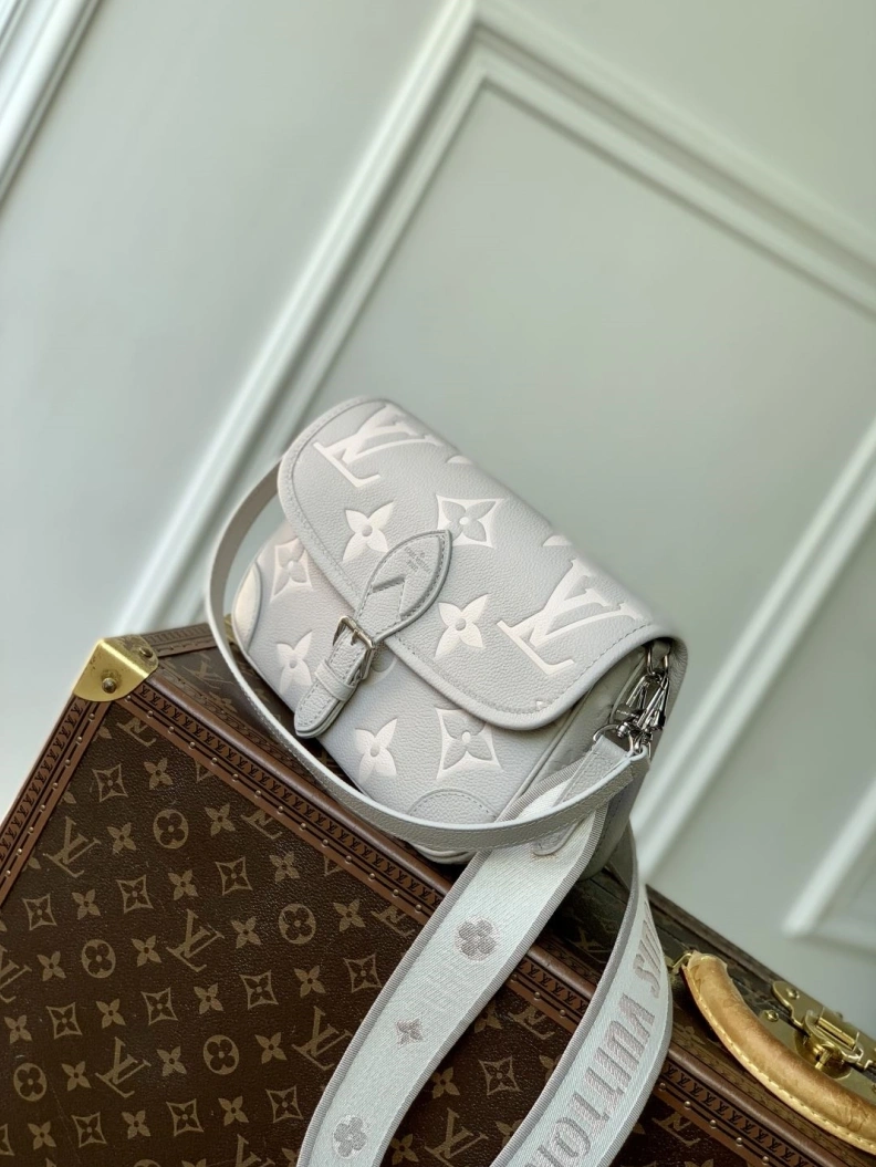 LX Satchel Bags Vibrant 1658