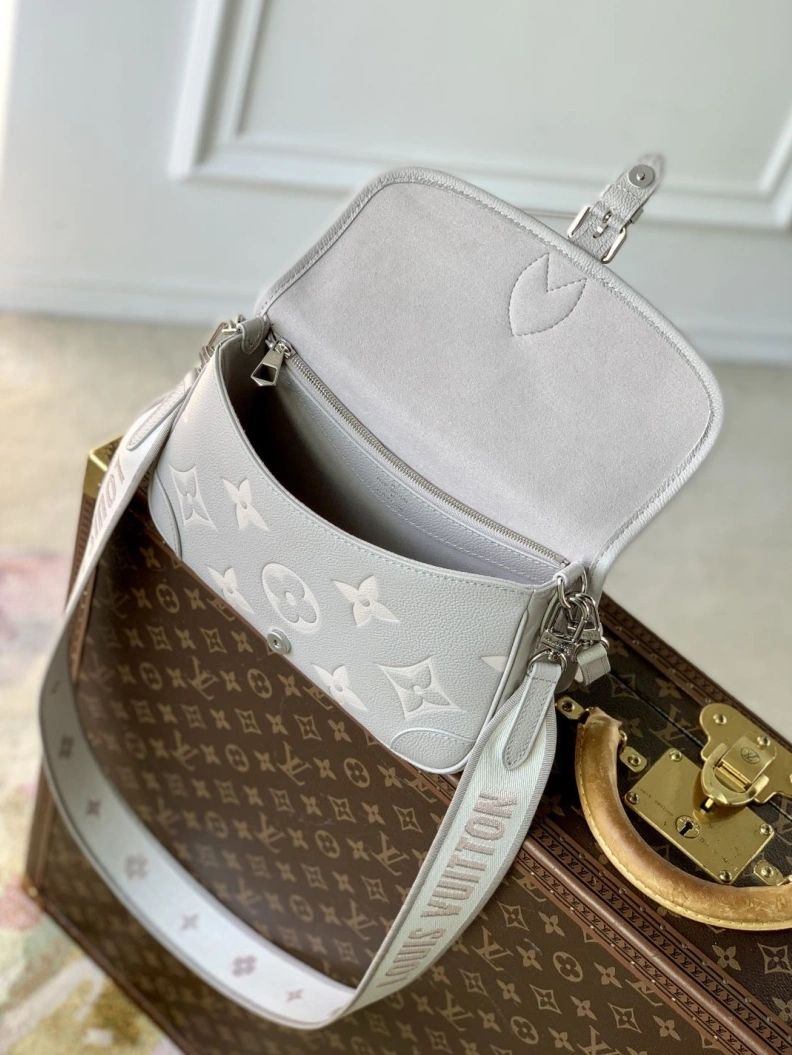 LX Satchel Bags Vibrant 1658