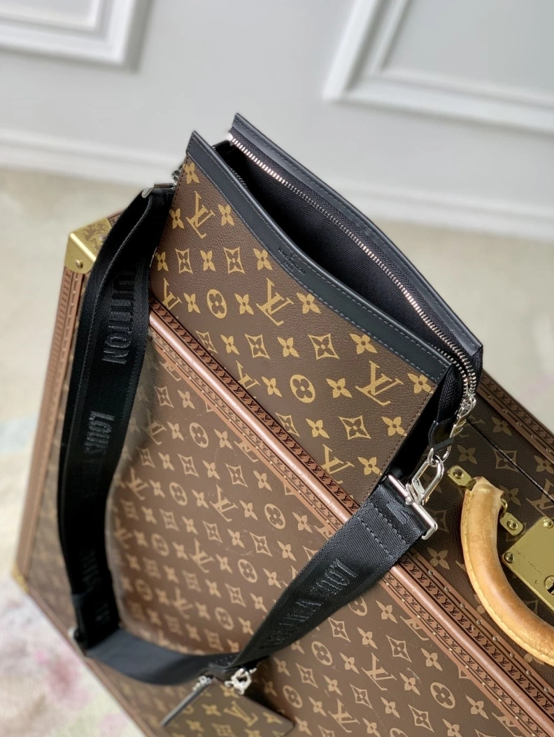 EyeCatching LX Satchel Bags 1670