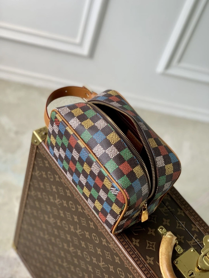 LX Cosmetic Bags Compact 1721