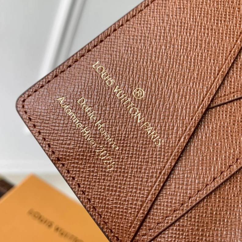 LX Wallets Practical 1535