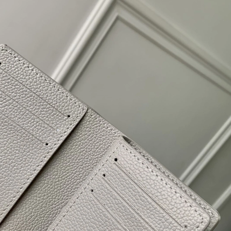 Flexible LX Wallets 1534