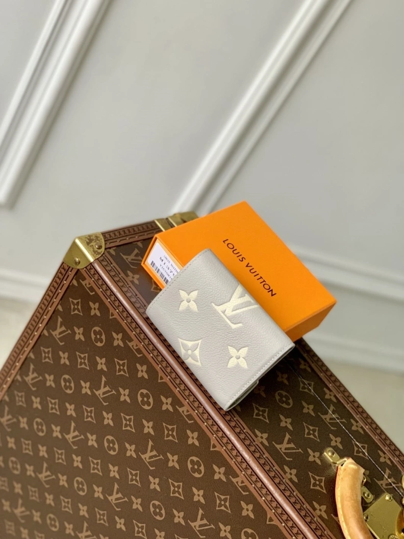 EyeCatching LX Wallets 1541