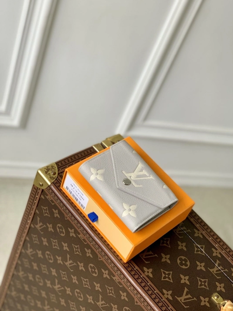 EyeCatching LX Wallets 1541
