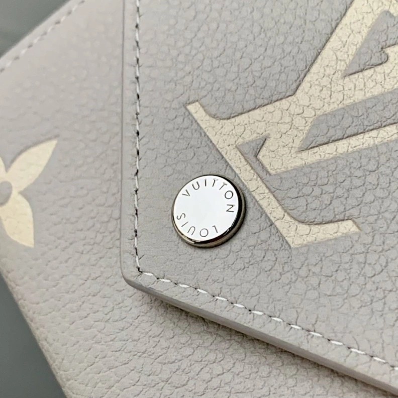 EyeCatching LX Wallets 1541