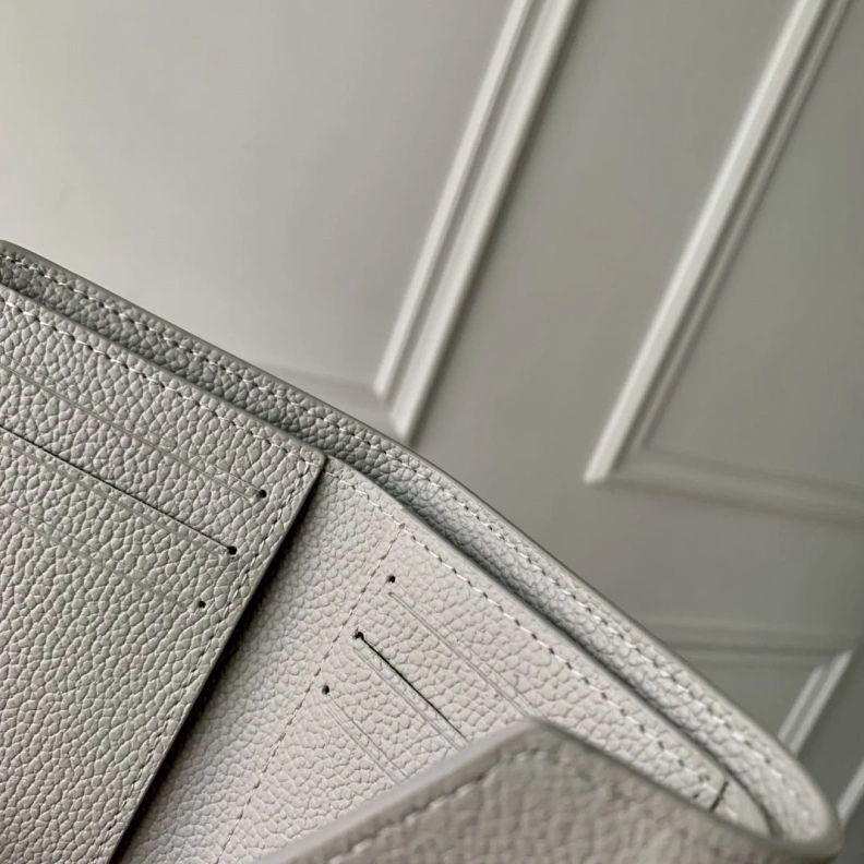EyeCatching LX Wallets 1541