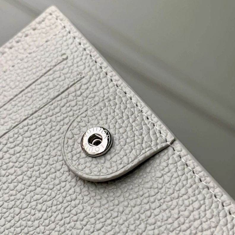 LX Wallets Resilient 1533