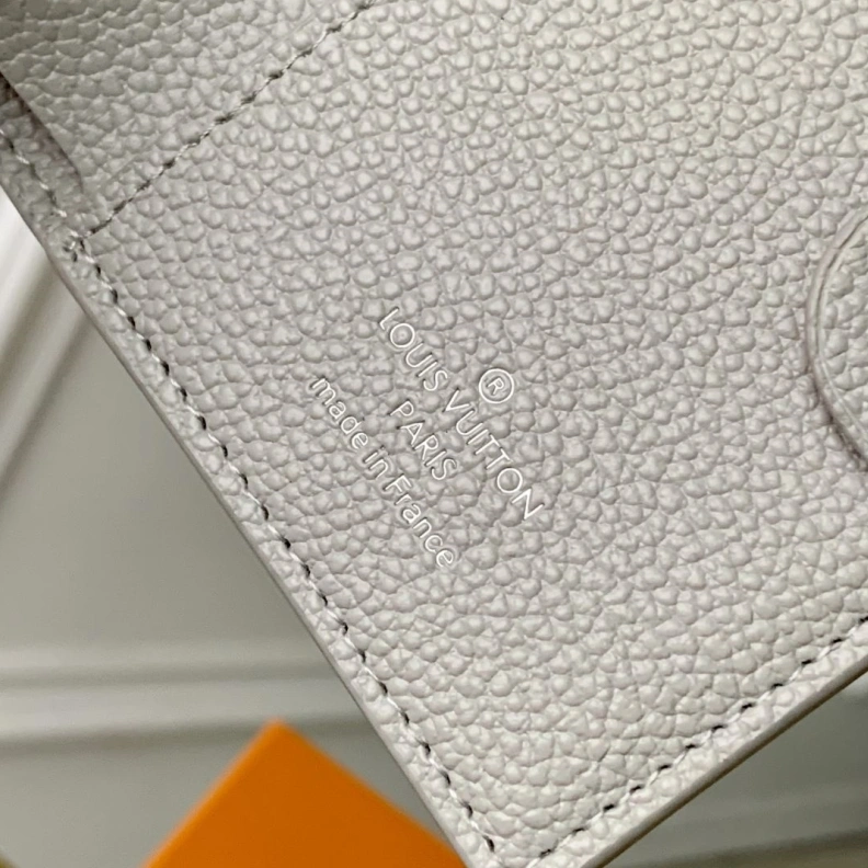 LX Wallets Resilient 1533