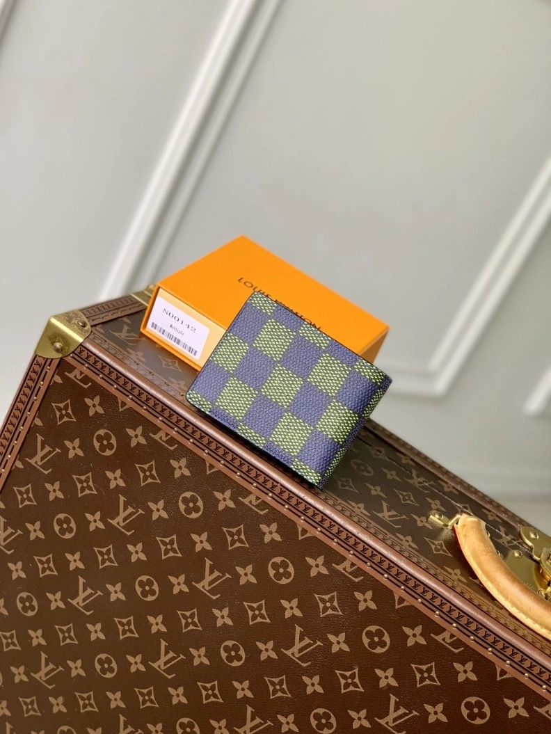 AllSeason LX Wallets 1537