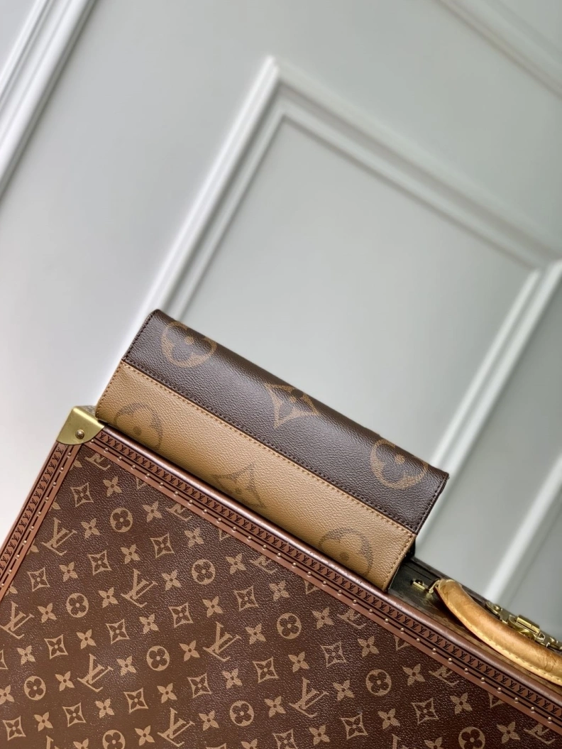 EyeCatching LX Top Handle Bags 886