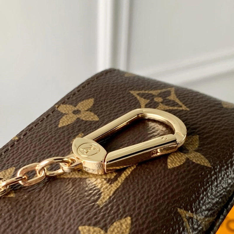 Flexible LX Wallets 817