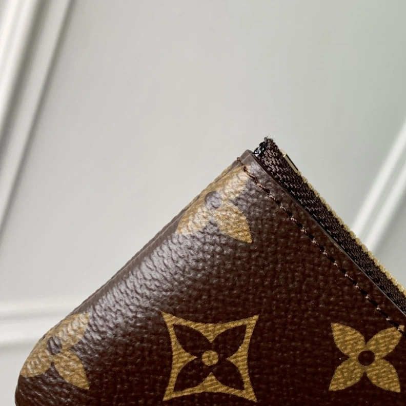 Flexible LX Wallets 817