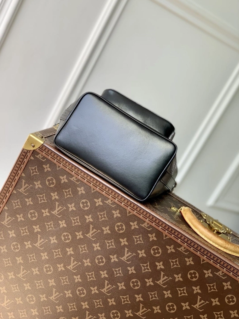 Soft LX Bucket Bags 1015