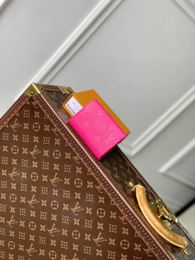 Unique LX Wallets 818