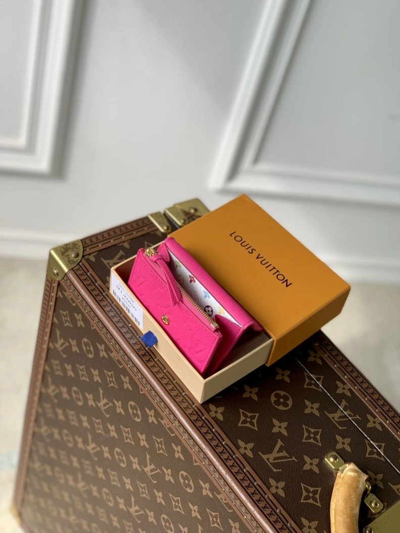 Unique LX Wallets 818