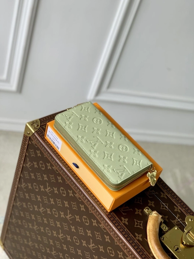 LX Wallets StreetReady 802