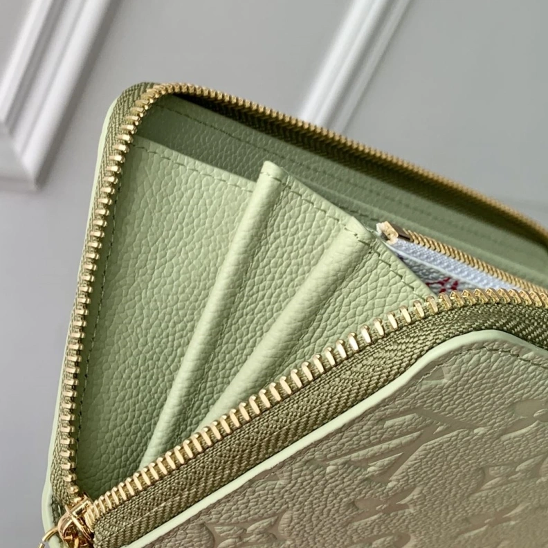 LX Wallets StreetReady 802
