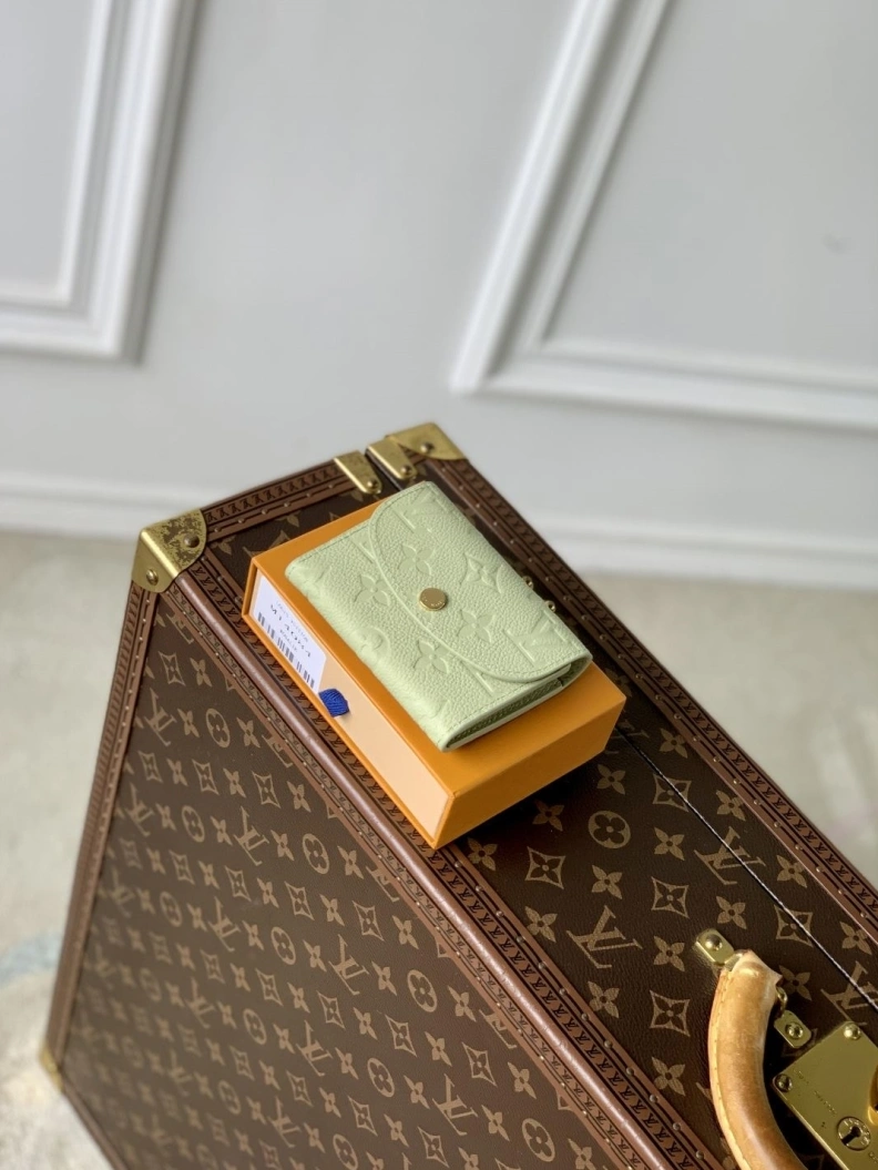 StreetReady LX Wallets 800