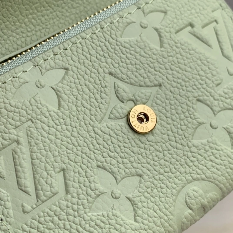 StreetReady LX Wallets 800