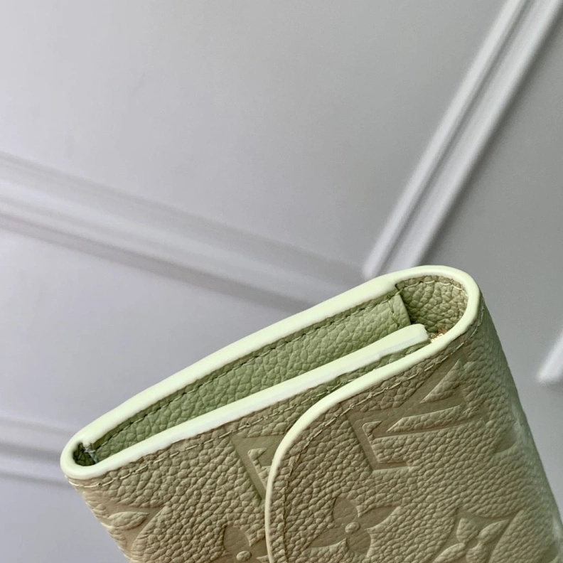 StreetReady LX Wallets 800