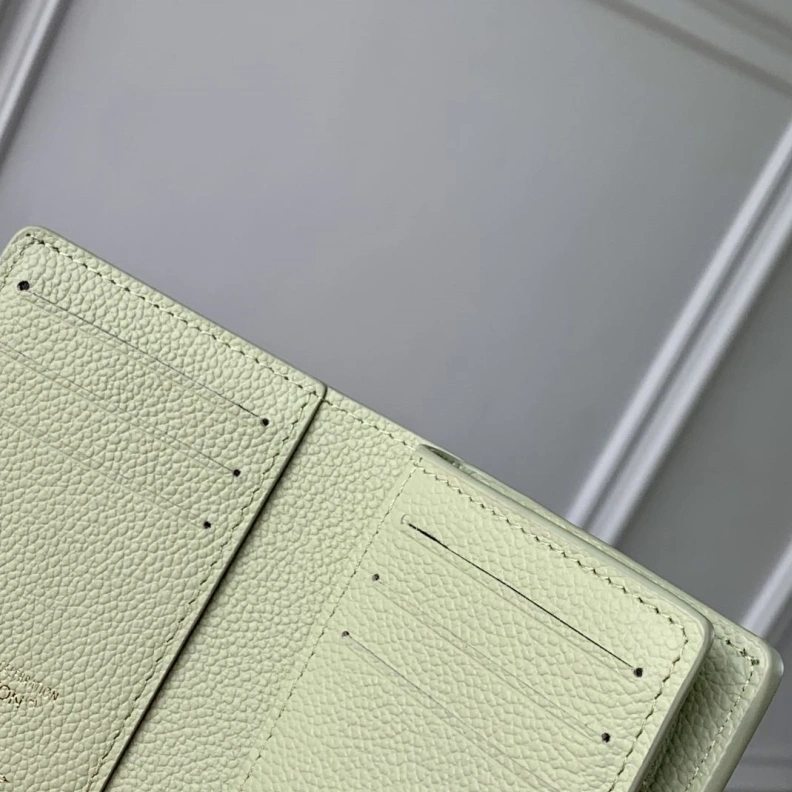 LX Wallets Resilient 797