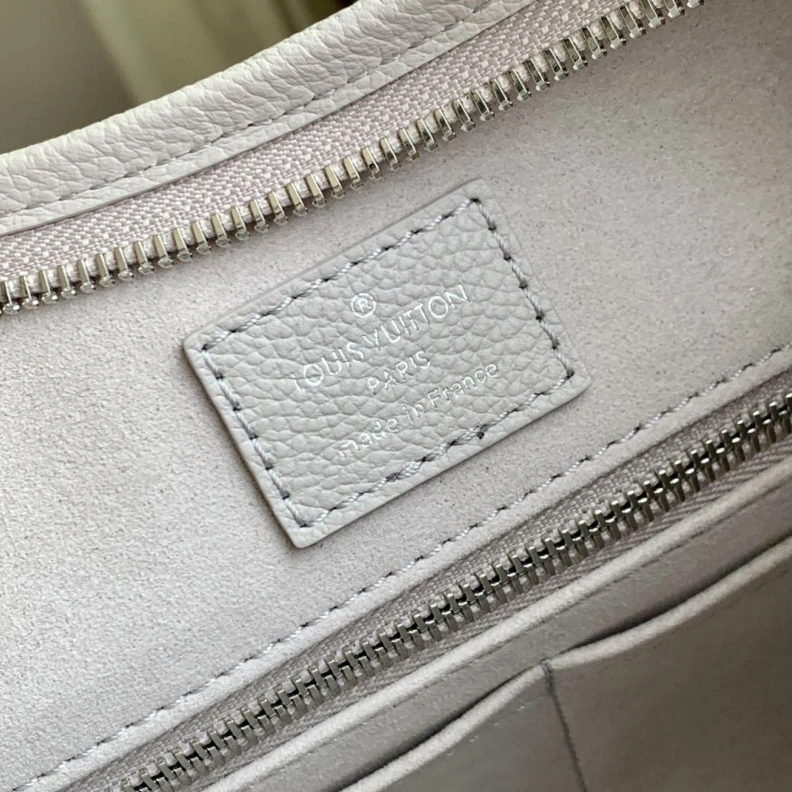 LX Top Handle Bags Soft 870