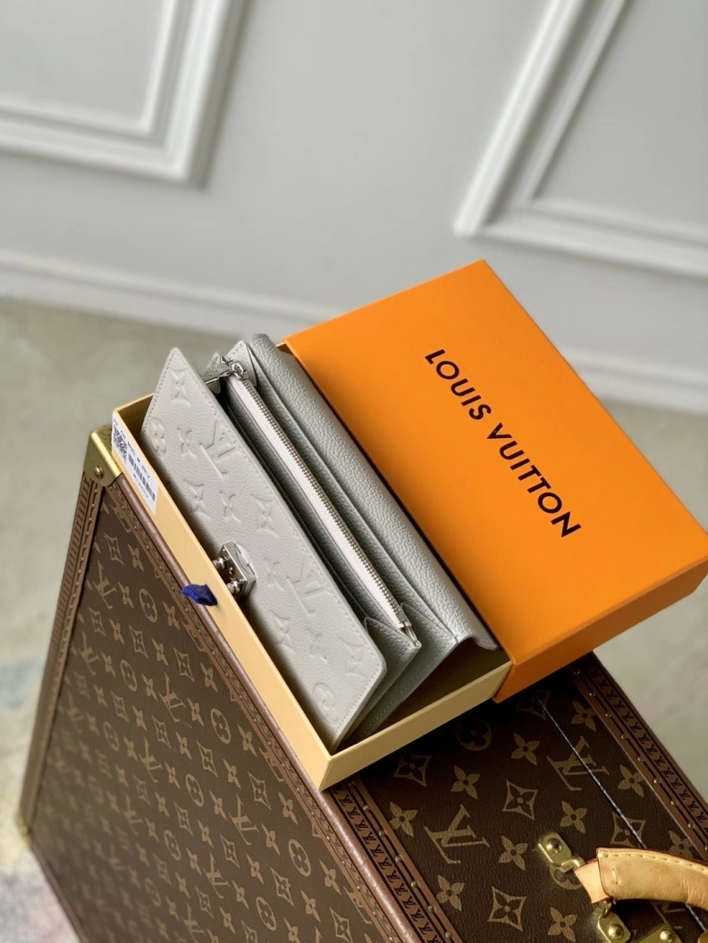 LX Wallets Sophisticated 852